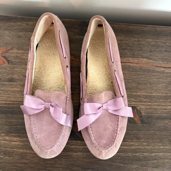Vionic Women’s Alice Pink Suede Loafers with Bow - Picture 3 of 9